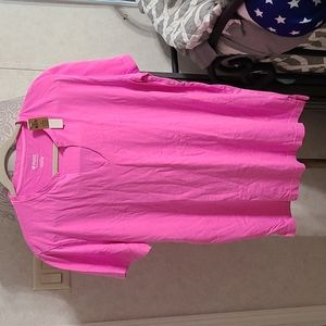 NWT Pink Victoria's Secret tshirt